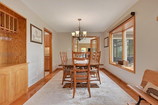 541 N Green Bay ROAD, Cedarburg, WI 53012