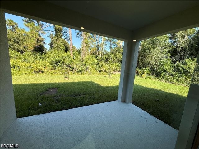 232 Bell BLVD S, Lehigh Acres, FL 33974