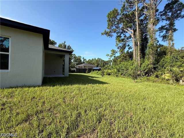 232 Bell BLVD S, Lehigh Acres, FL 33974