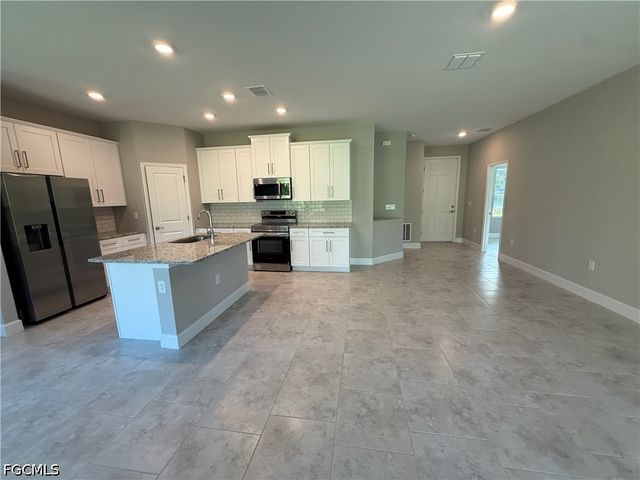 232 Bell BLVD S, Lehigh Acres, FL 33974