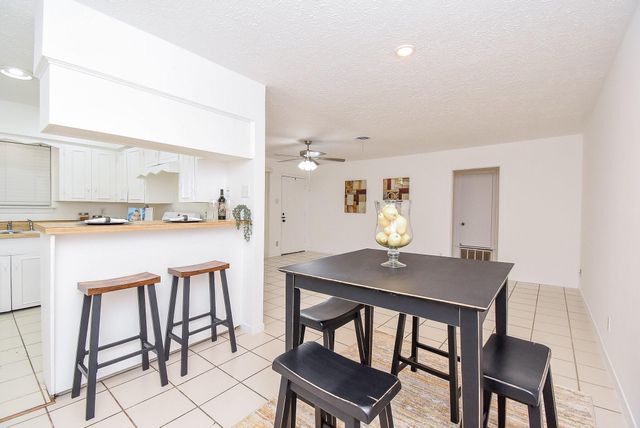 5542 Holly Street 207, Houston, TX 77081