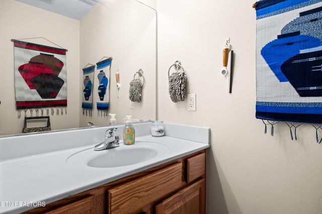 209 Covington Lane, Maryville, TN 37804