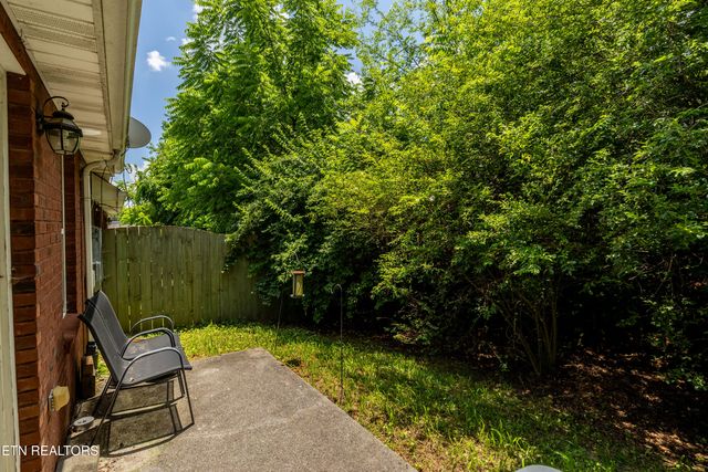 209 Covington Lane, Maryville, TN 37804