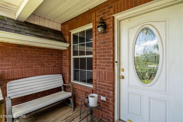 209 Covington Lane, Maryville, TN 37804