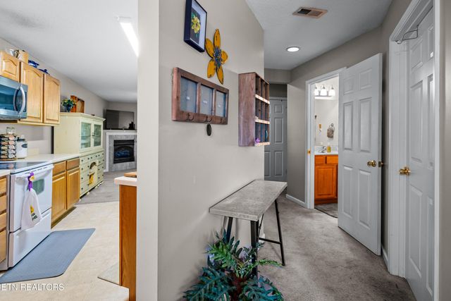209 Covington Lane, Maryville, TN 37804