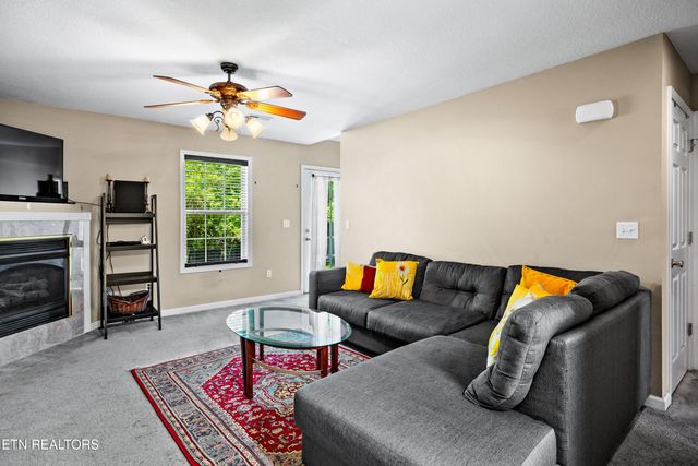 209 Covington Lane, Maryville, TN 37804