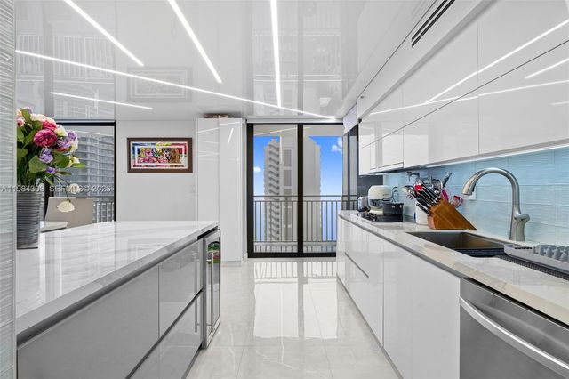 210 174th St 2319, Sunny Isles Beach, FL 33160