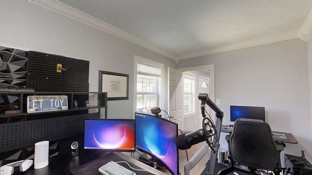 321 N Forest Ave, Tyler, TX 75701