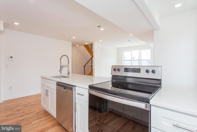 2123 DICKINSON ST, Philadelphia, PA 19146