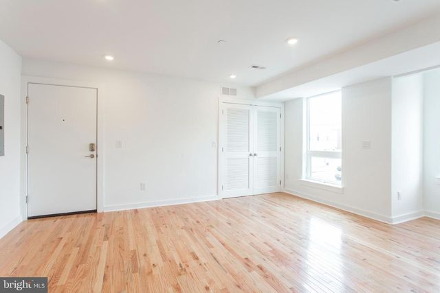 2123 DICKINSON ST, Philadelphia, PA 19146