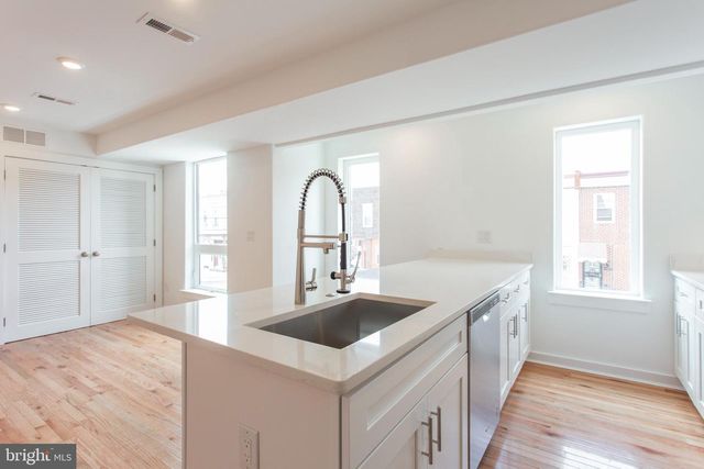 2123 DICKINSON ST, Philadelphia, PA 19146