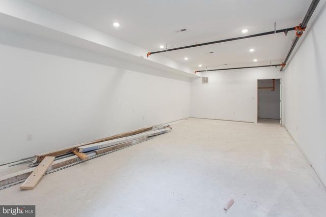 2123 DICKINSON ST, Philadelphia, PA 19146