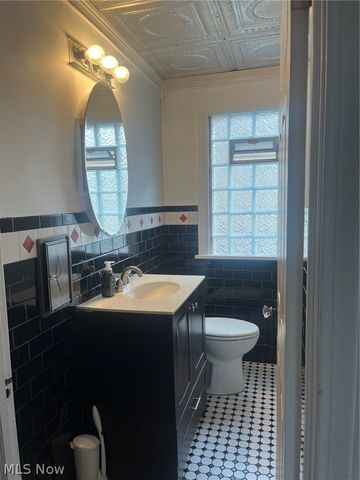 4306 W 58th Street, Cleveland, OH 44144