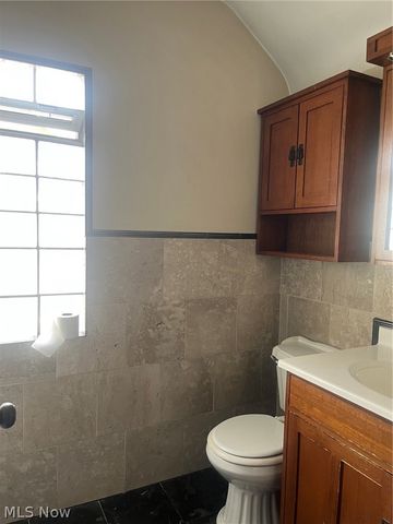 4306 W 58th Street, Cleveland, OH 44144