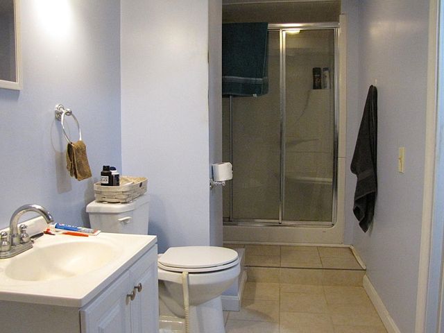 14 Country Acres Road, Sandown, NH 03873