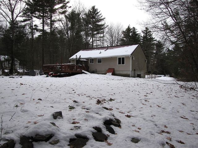 14 Country Acres Road, Sandown, NH 03873