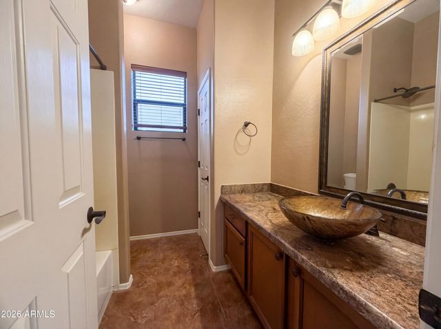 6915 E PORTIA Street, Mesa, AZ 85207