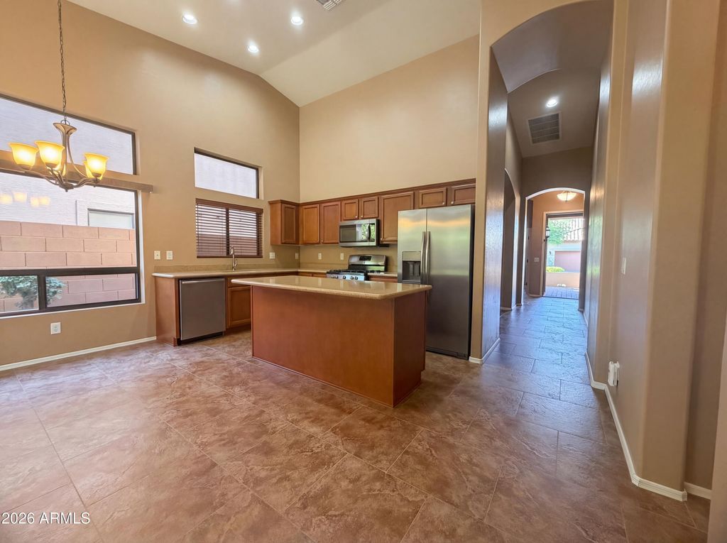 6915 E PORTIA Street, Mesa, AZ 85207 — photo 2