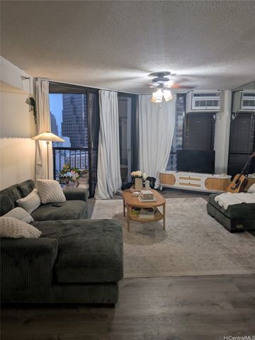 60 N Beretania Street 1710, Honolulu, HI 96817