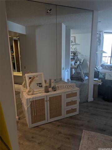 60 N Beretania Street 1710, Honolulu, HI 96817