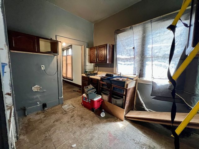 657 W Wood Street, Decatur, IL 62522