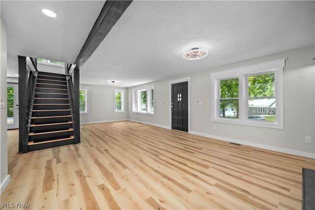 4160 State Park Drive, New Franklin, OH 44319