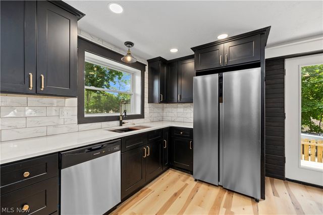4160 State Park Drive, New Franklin, OH 44319