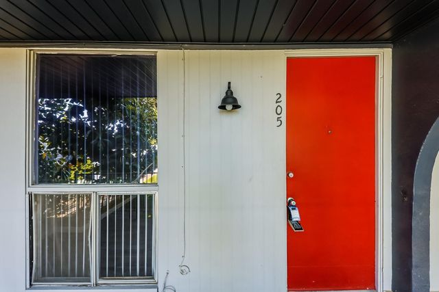 6320 N 16th Street Apt 205, Phoenix, AZ 85016