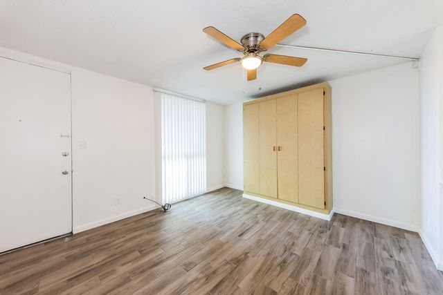 6320 N 16th Street Apt 205, Phoenix, AZ 85016