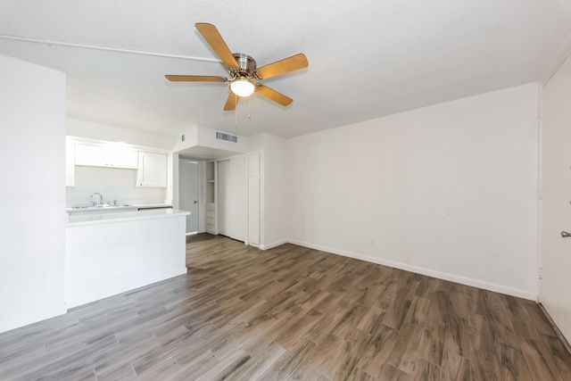6320 N 16th Street Apt 205, Phoenix, AZ 85016