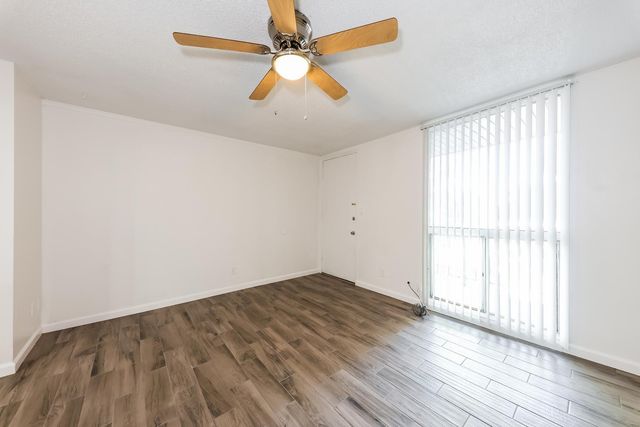 6320 N 16th Street Apt 205, Phoenix, AZ 85016