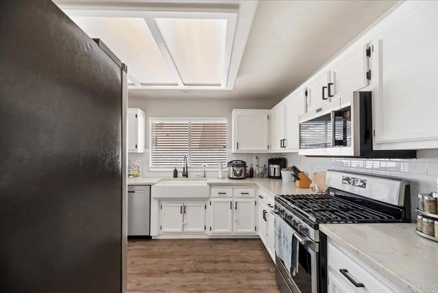 13139 Clipper Drive, Victorville, CA 92395