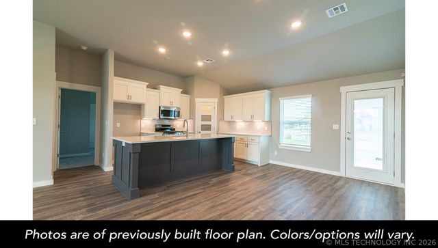 10945 S 271st East Avenue, Coweta, OK 74429