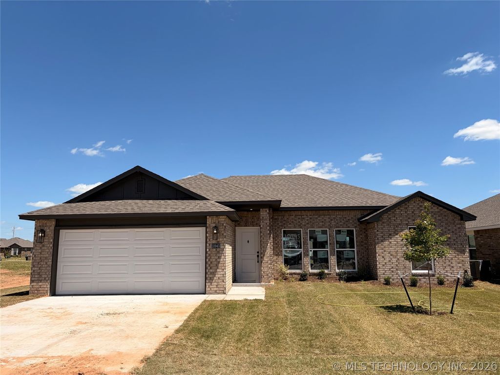 10945 S 271st East Avenue, Coweta, OK 74429