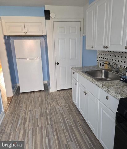 7801 HILLSWAY, Parkville, MD 21234