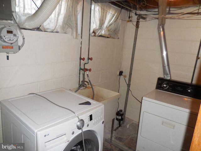 7801 HILLSWAY, Parkville, MD 21234