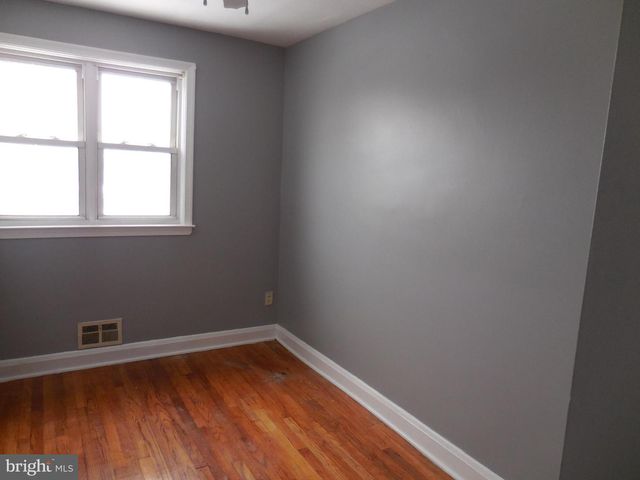 7801 HILLSWAY, Parkville, MD 21234