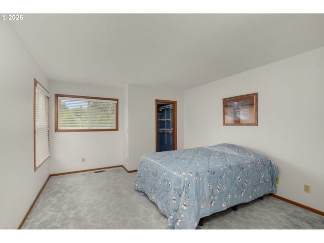 12700 Sw BARBERRY Dr, Beaverton, OR 97008