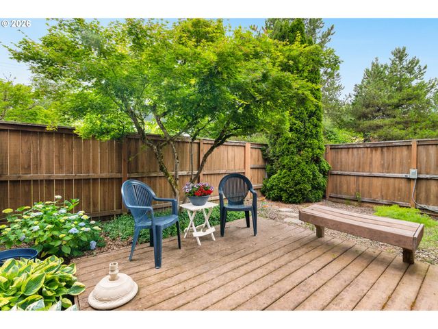 12700 Sw BARBERRY Dr, Beaverton, OR 97008