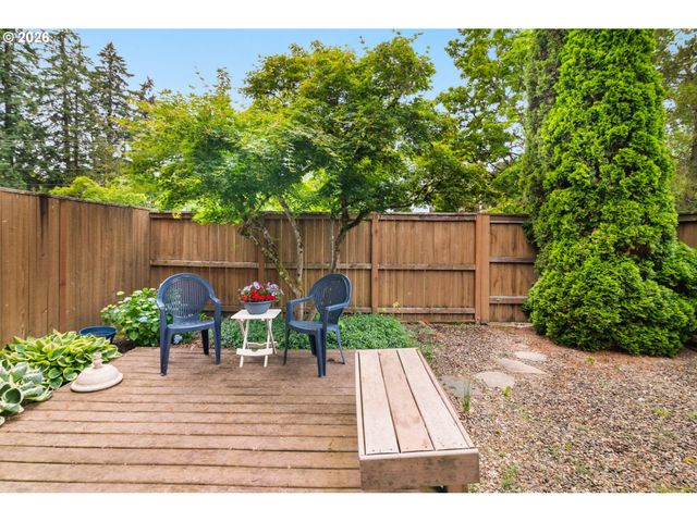 12700 Sw BARBERRY Dr, Beaverton, OR 97008