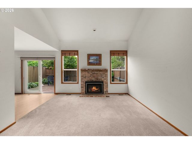 12700 Sw BARBERRY Dr, Beaverton, OR 97008