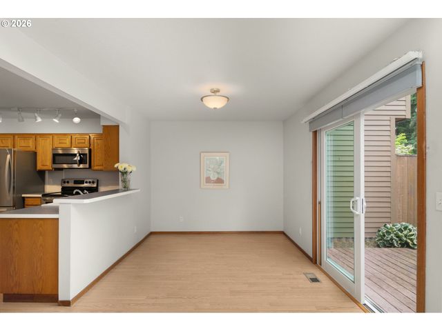 12700 Sw BARBERRY Dr, Beaverton, OR 97008