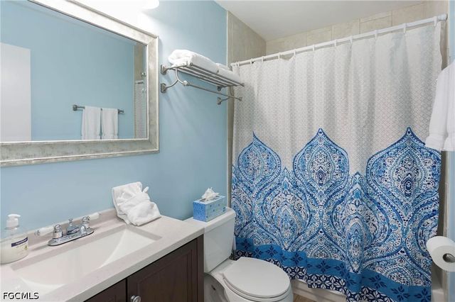 11093 Kelly RD, Fort Myers, FL 33908