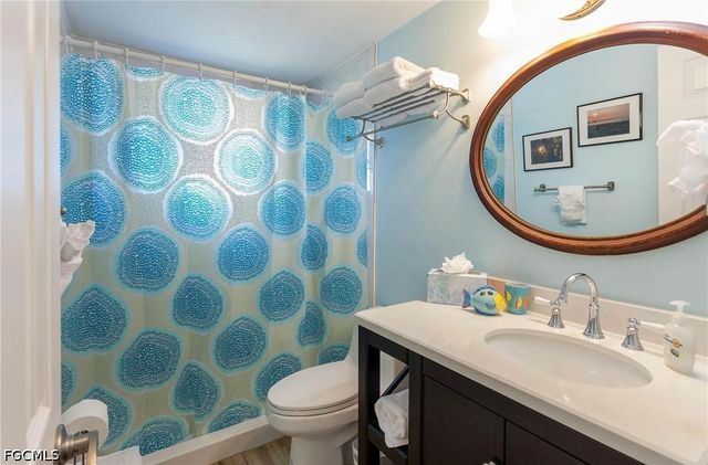 11093 Kelly RD, Fort Myers, FL 33908