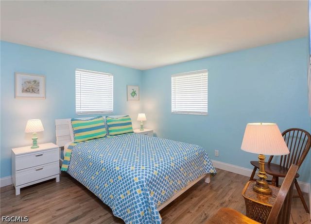 11093 Kelly RD, Fort Myers, FL 33908