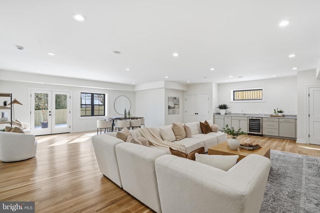 6512 WILLIAMSBURG BLVD, Arlington, VA 22213