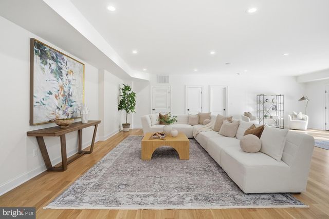 6512 WILLIAMSBURG BLVD, Arlington, VA 22213