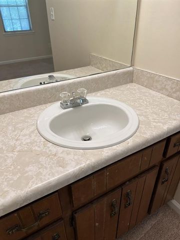 5956 N Castlegate Drive, Atlanta, GA 30349