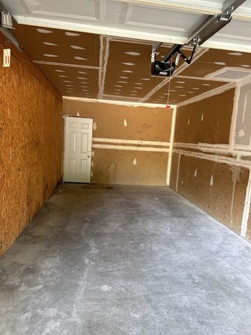 5956 N Castlegate Drive, Atlanta, GA 30349