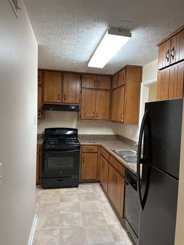 5956 N Castlegate Drive, Atlanta, GA 30349